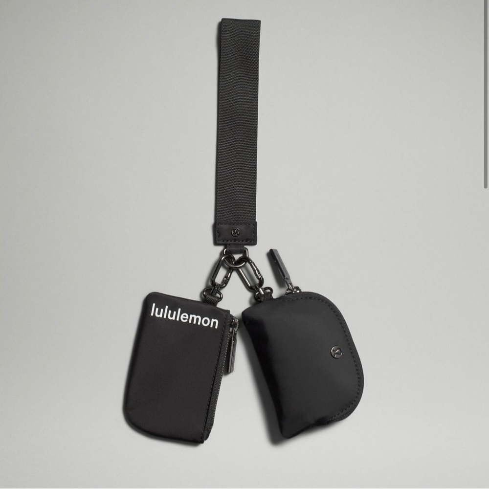 Lululemon dual pouch